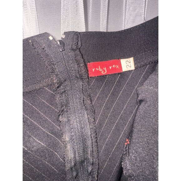 Ruby Rox Black Pinstripe Sleeveless Fit & Flare Dress With Tulle Underskirt Size - Picture 4 of 8